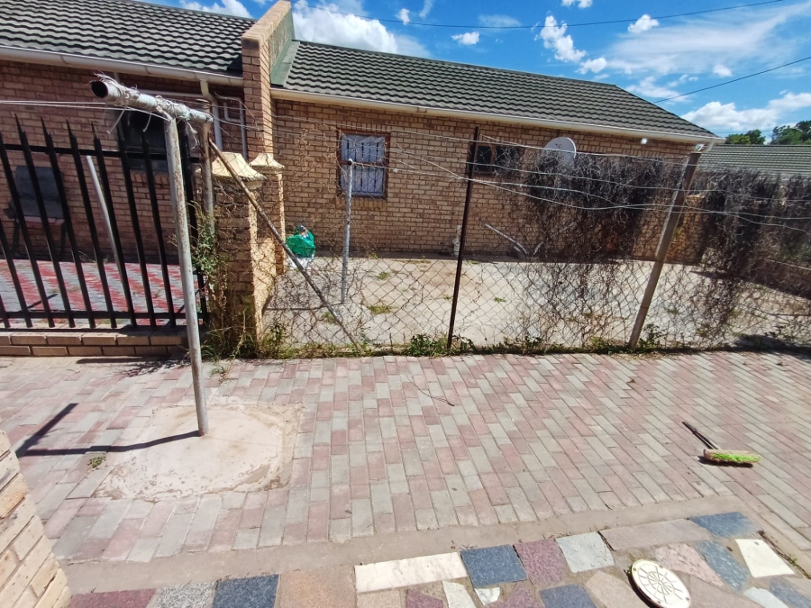 To Let 3 Bedroom Property for Rent in Westbourne Eastern Cape
